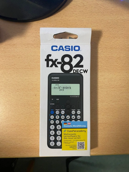 Casio Calculator fx-82de cw