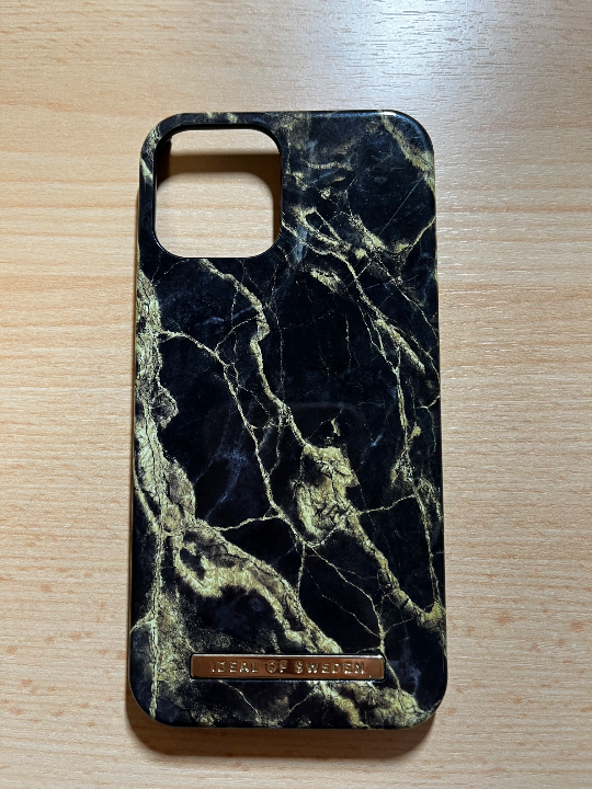 Iphone. 12 pro  “Ideal of Sweden”